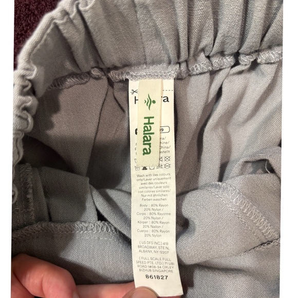 Halara High Waisted Pocket Wide Leg Flowy Solid Palazzo Casual Linen-Feel Pants - Picture 5 of 6